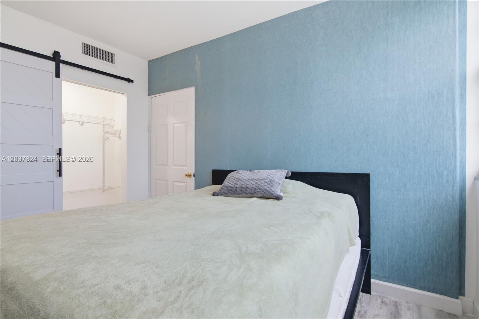 801 Brickell Bay Dr # 764