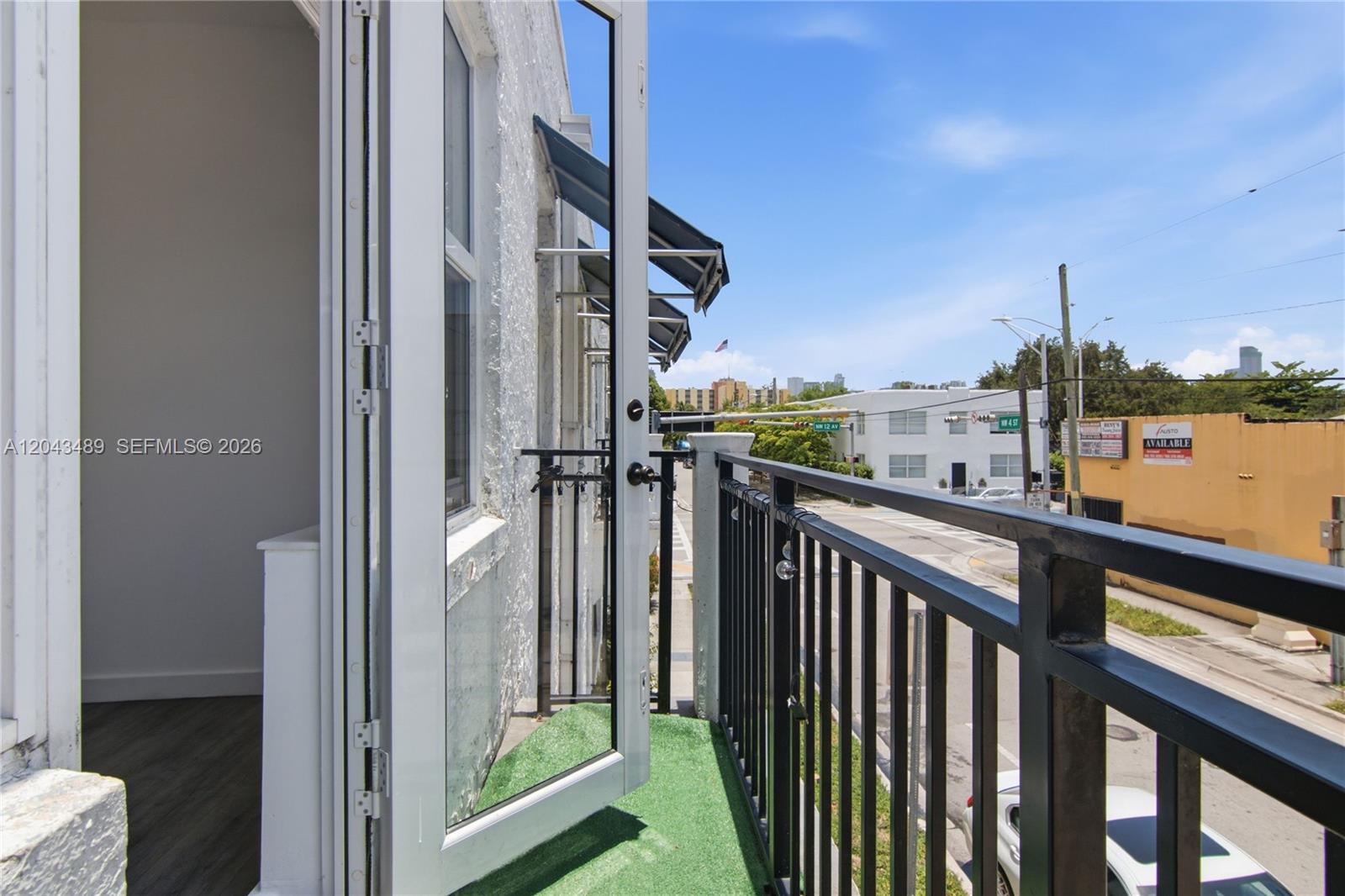 402 NW 12th Ave # 205