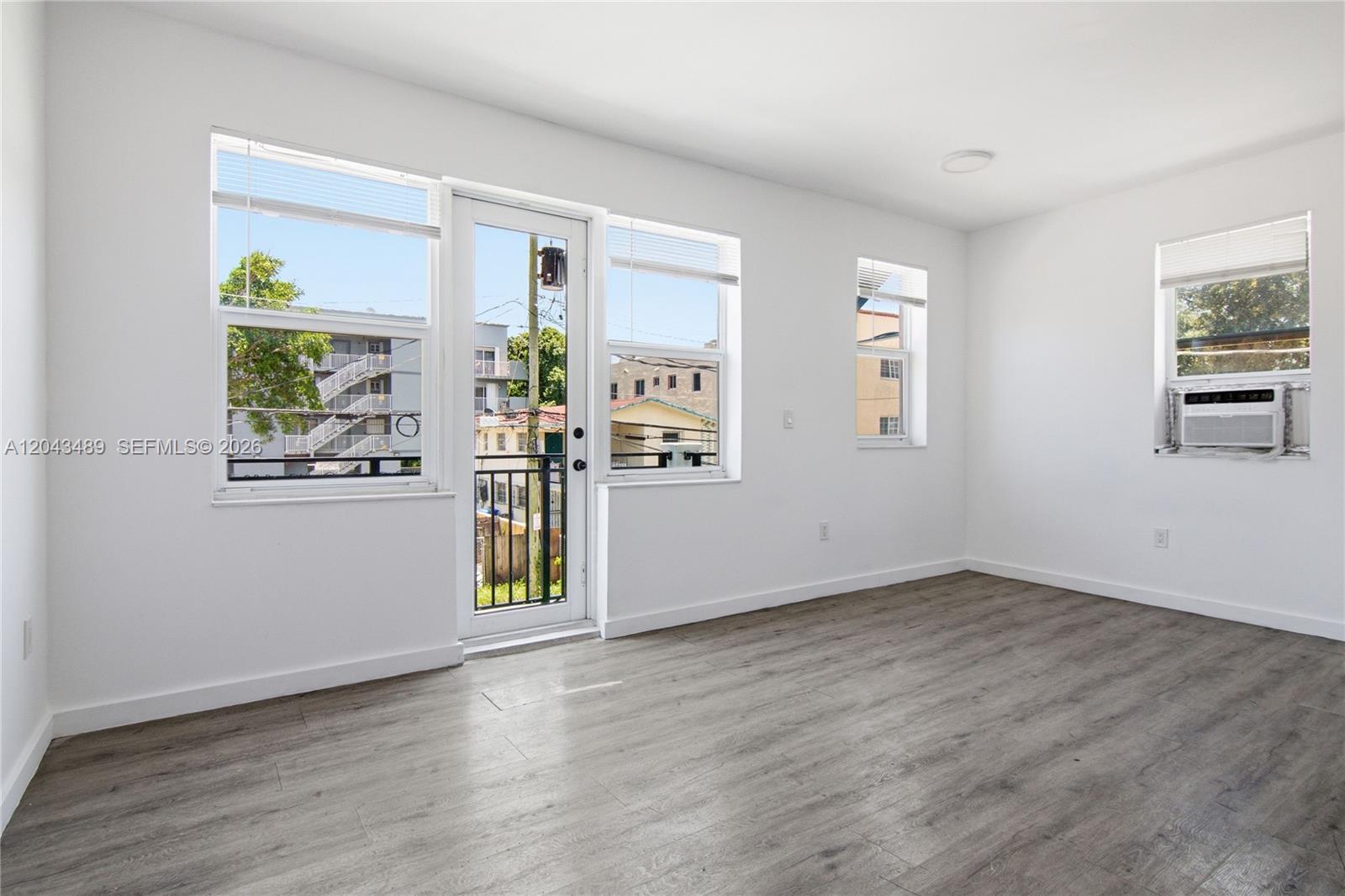 402 NW 12th Ave # 205