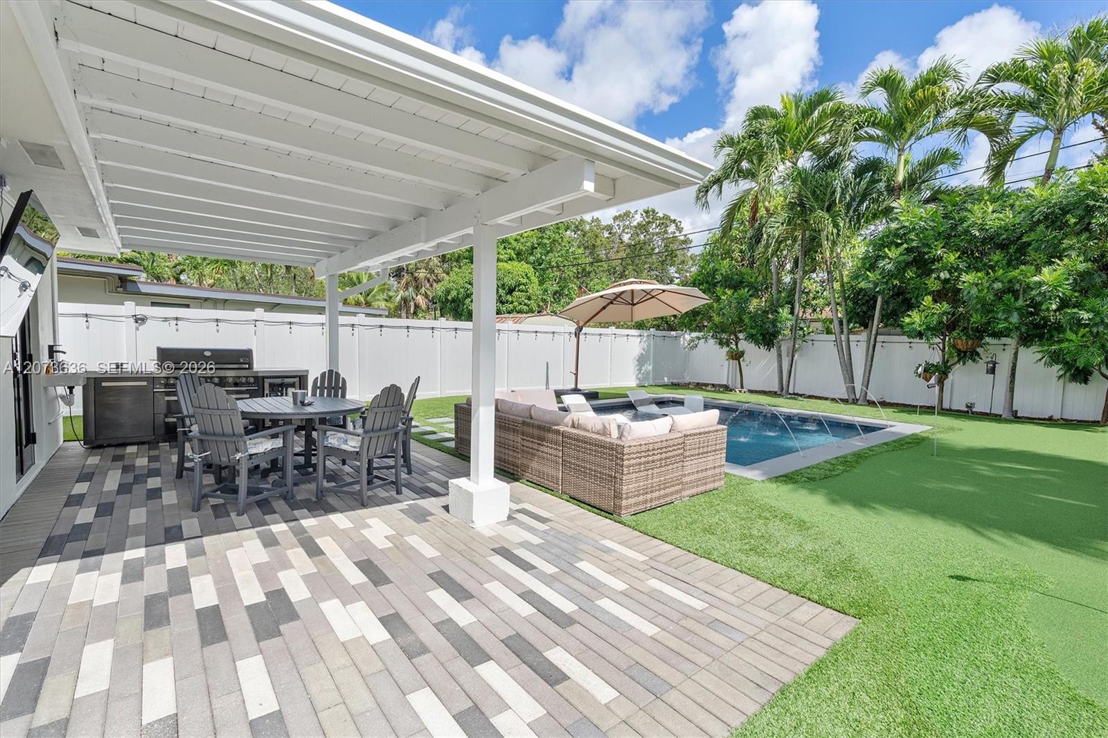 1609 SW 12th Ct