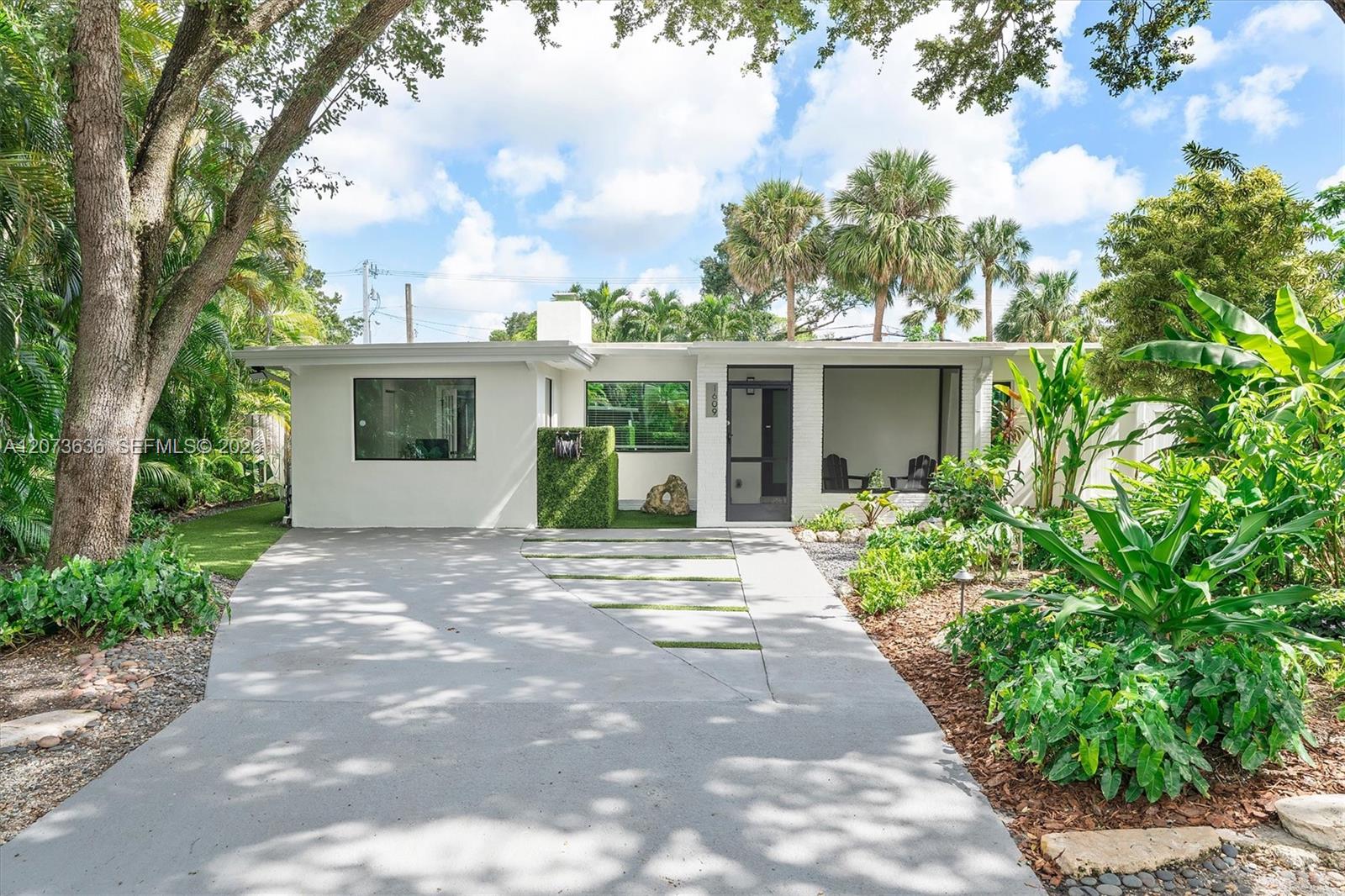 1609 SW 12th Ct