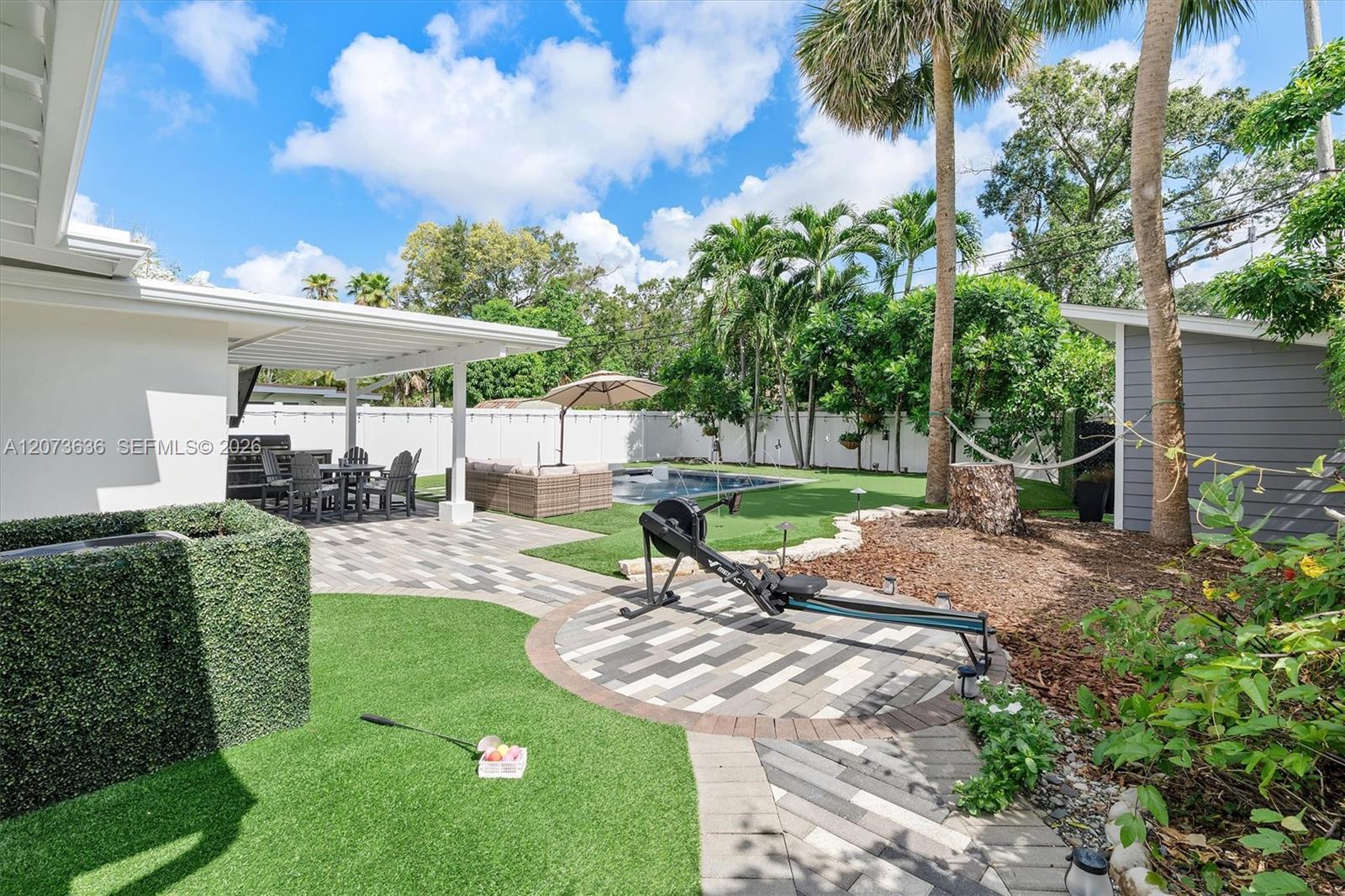 1609 SW 12th Ct