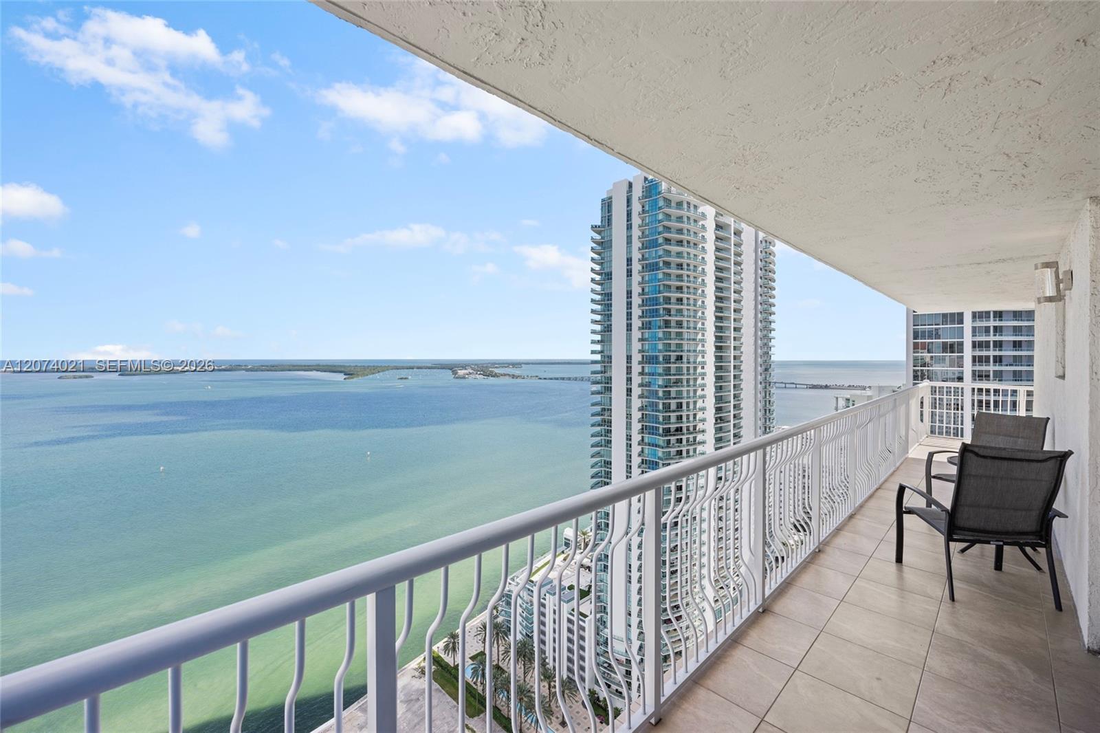 1200 Brickell Bay Dr # 3701
