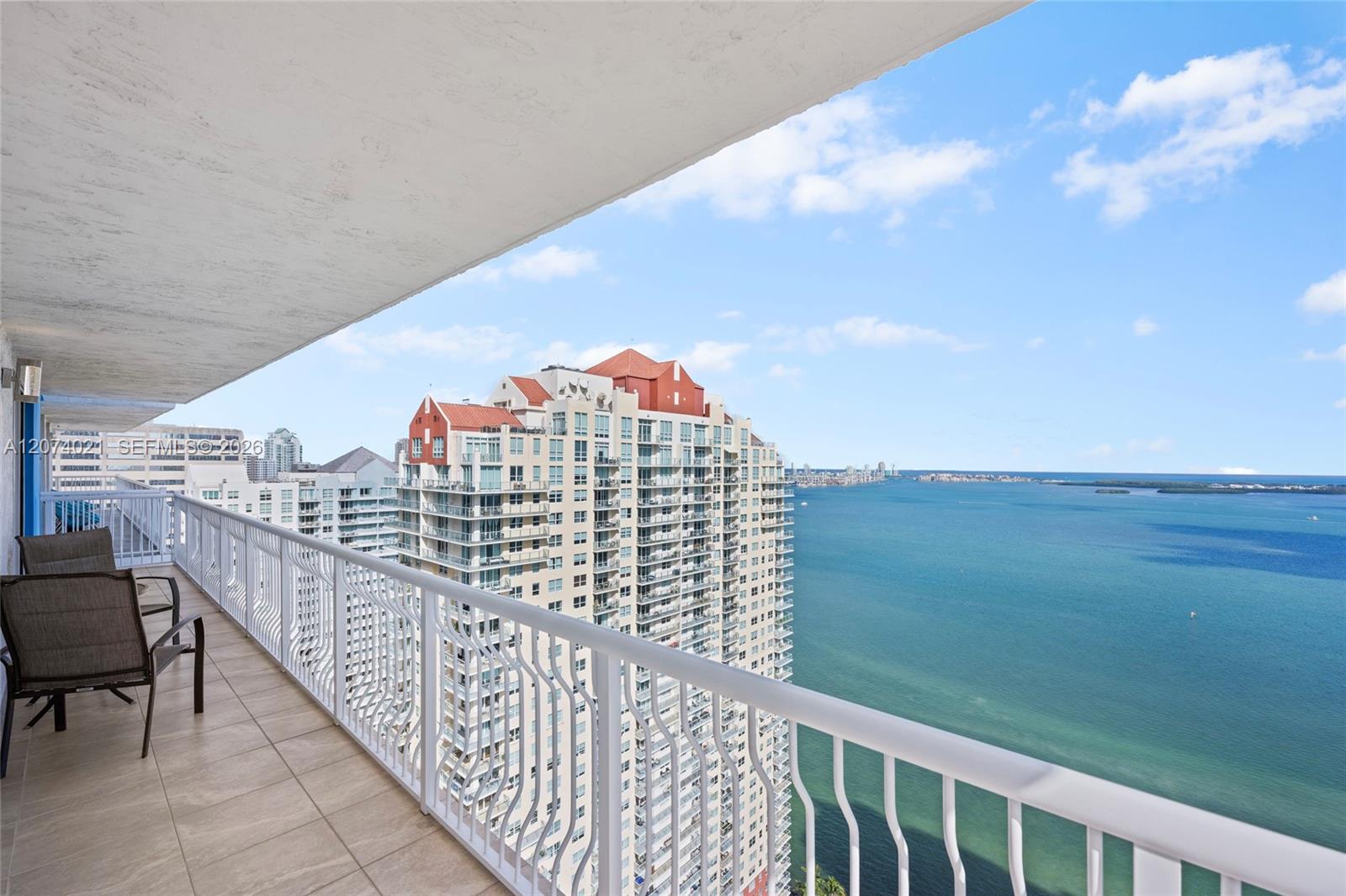 1200 Brickell Bay Dr # 3701