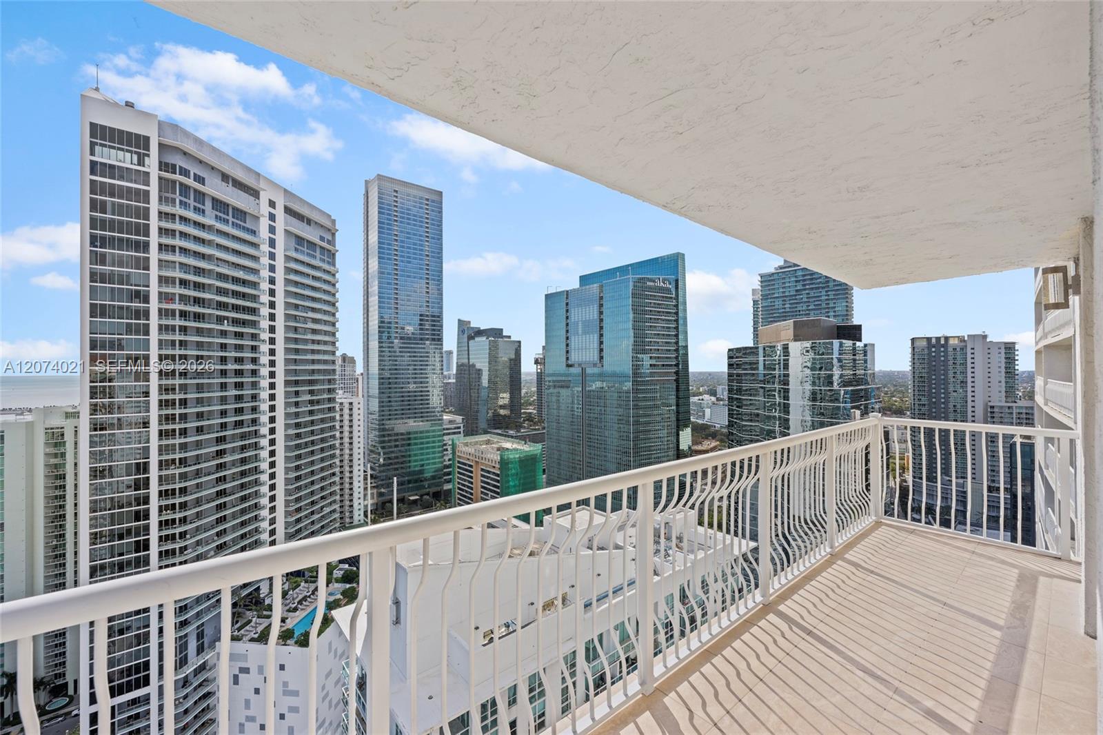 1200 Brickell Bay Dr # 3701