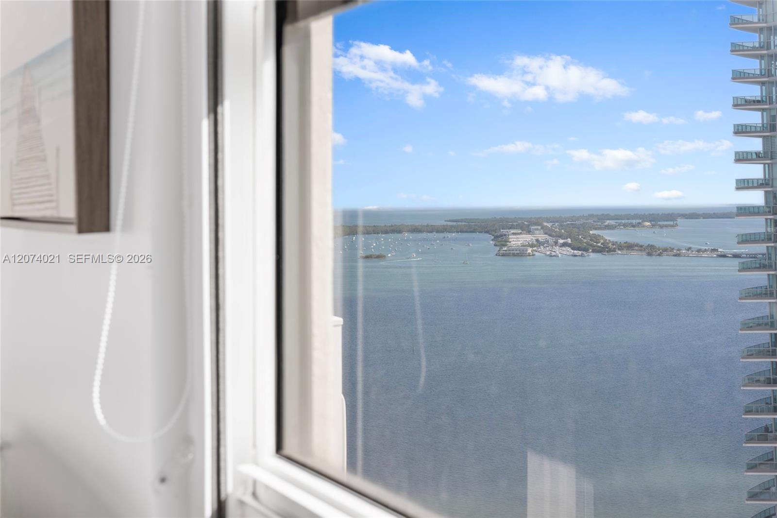 1200 Brickell Bay Dr # 3701