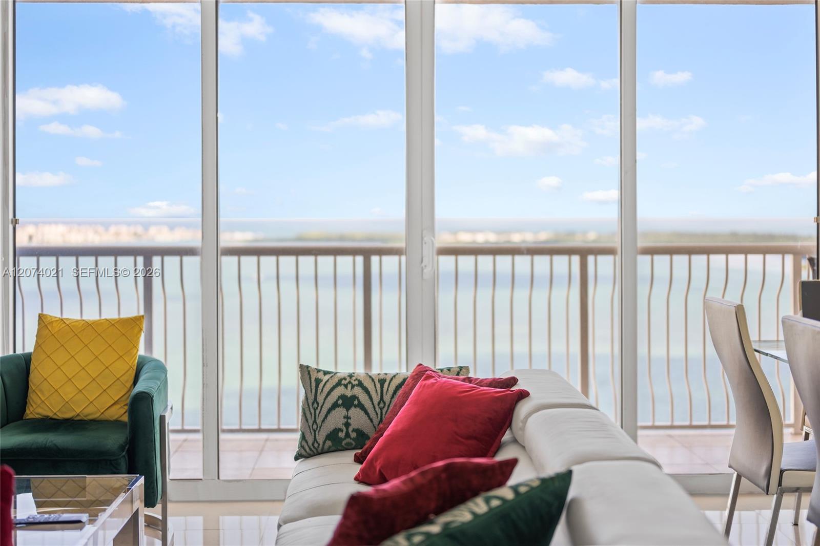 1200 Brickell Bay Dr # 3701