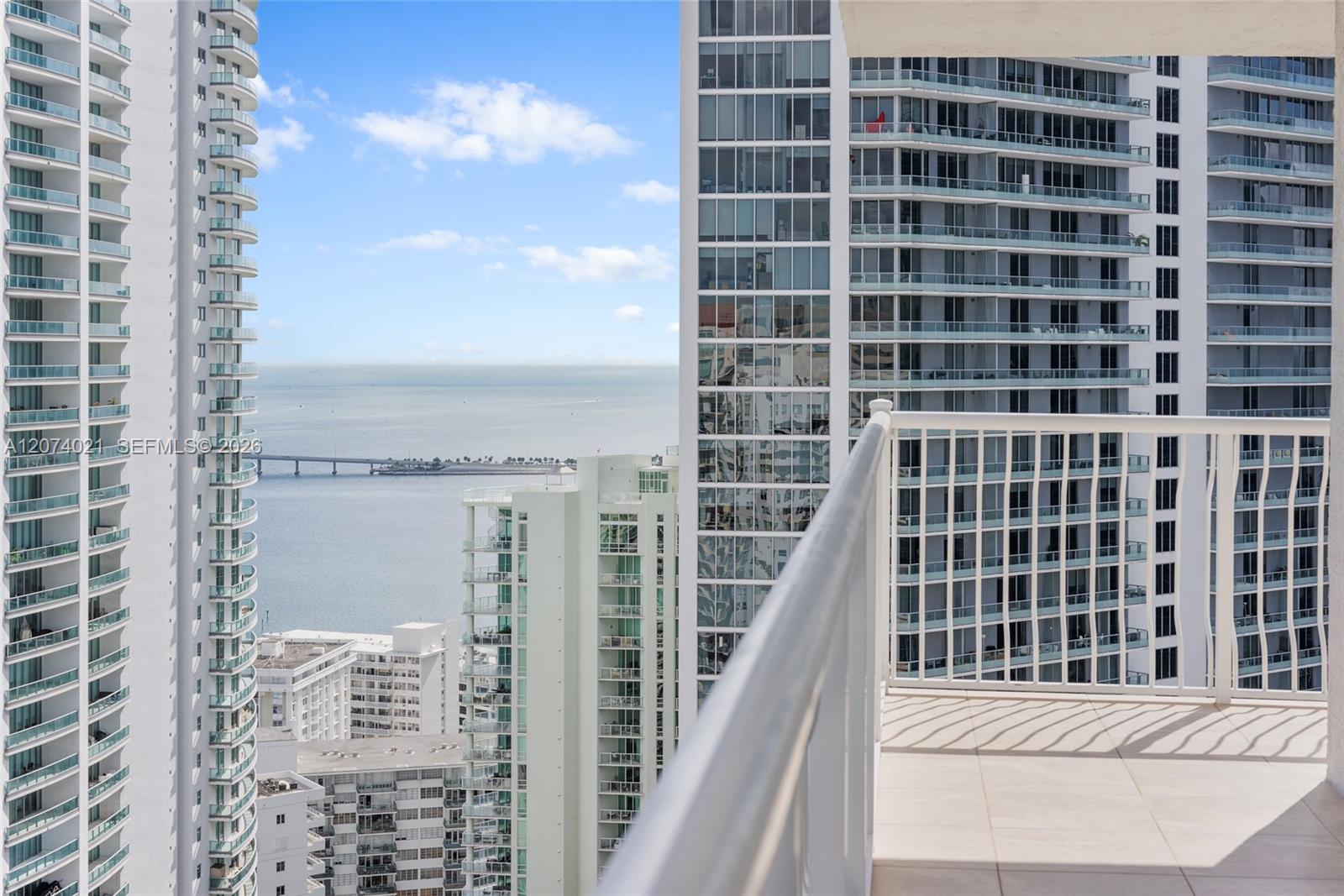 1200 Brickell Bay Dr # 3701