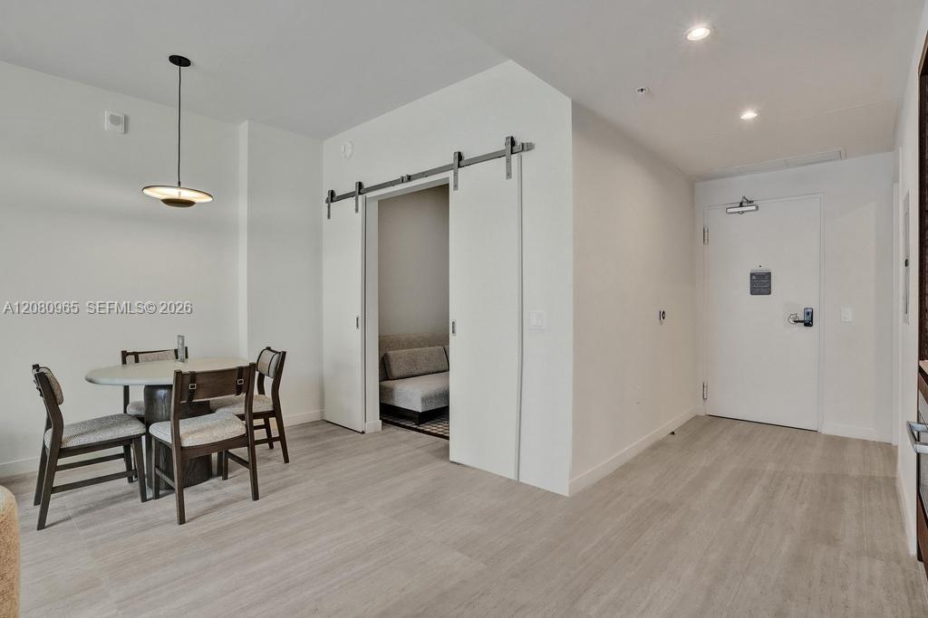 1611 SW 2nd Ave # 402