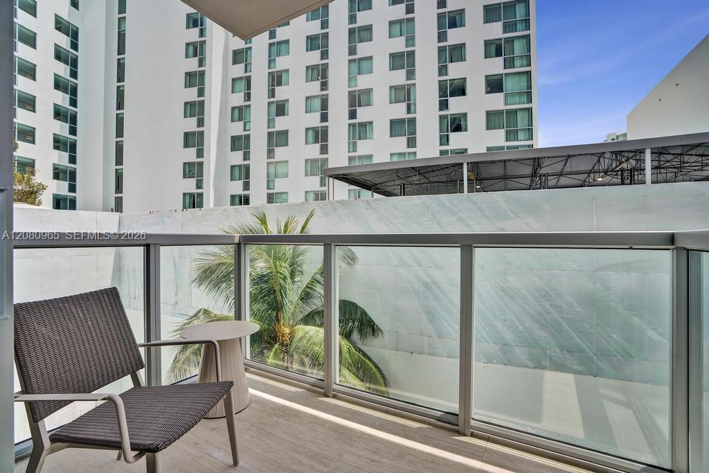 1611 SW 2nd Ave # 402