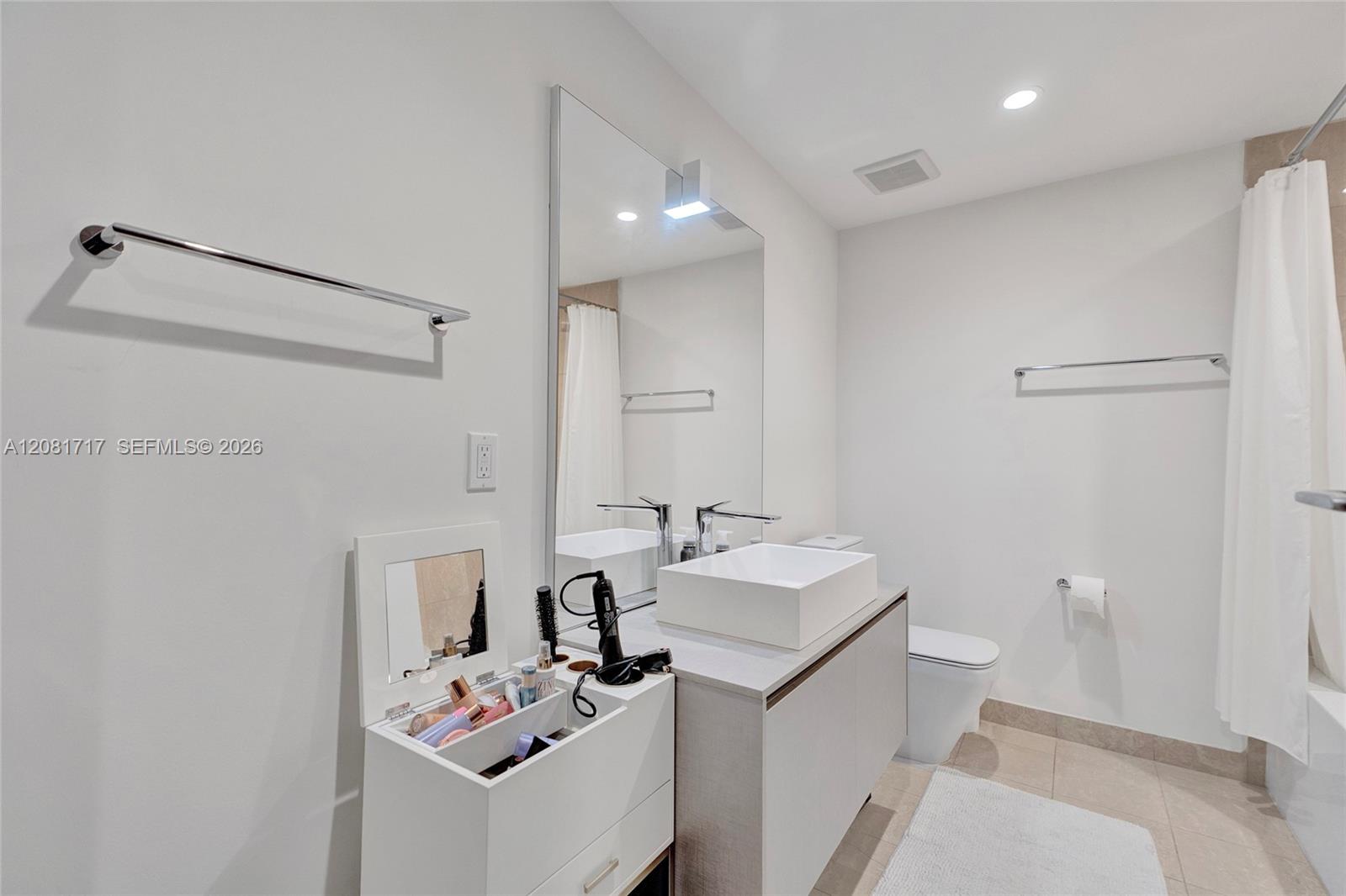 1000 Brickell Plz # 3105