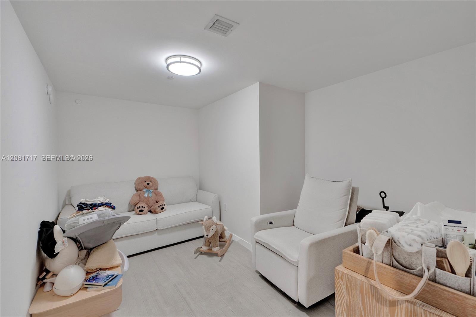 1000 Brickell Plz # 3105