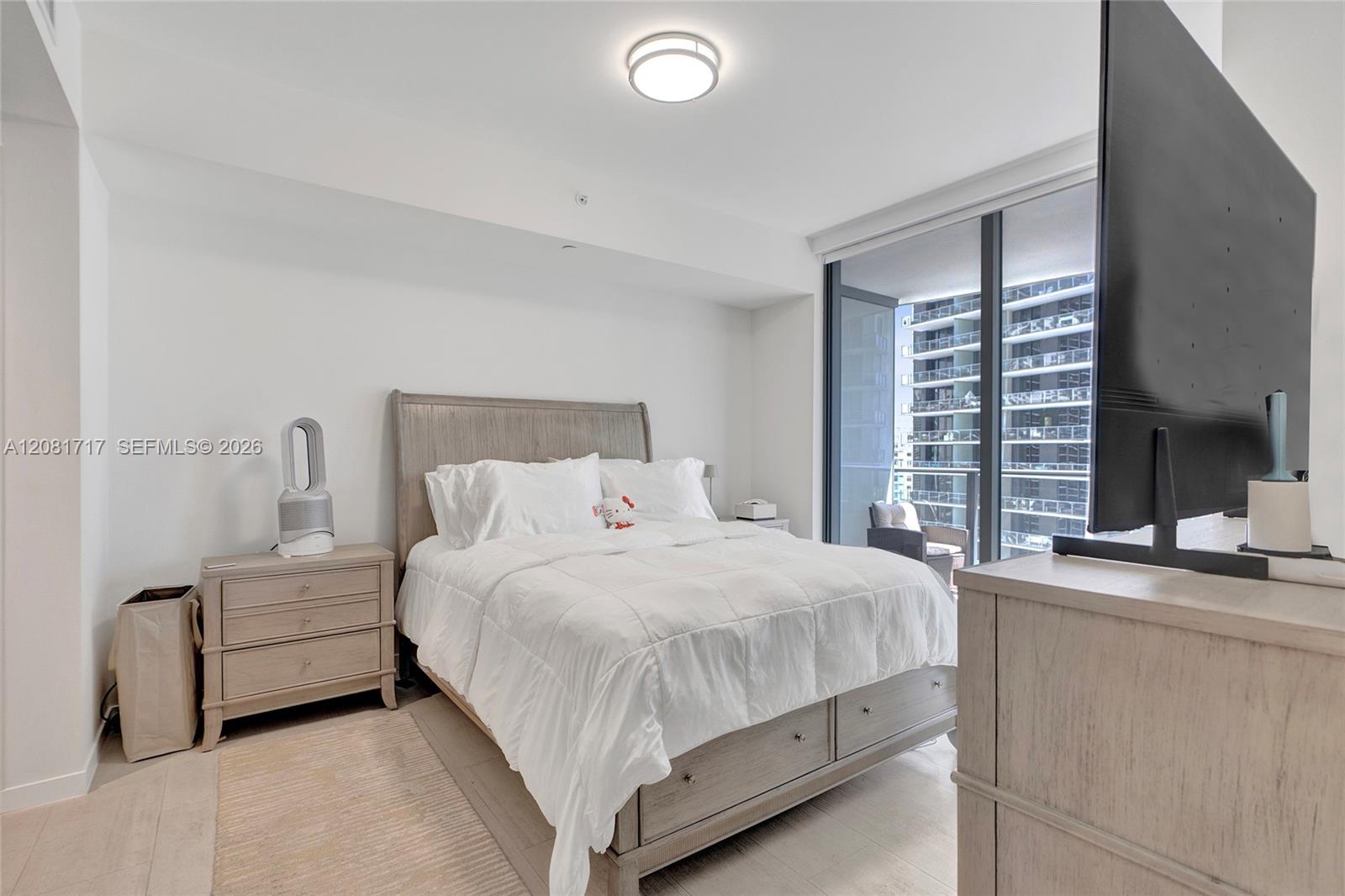 1000 Brickell Plz # 3105