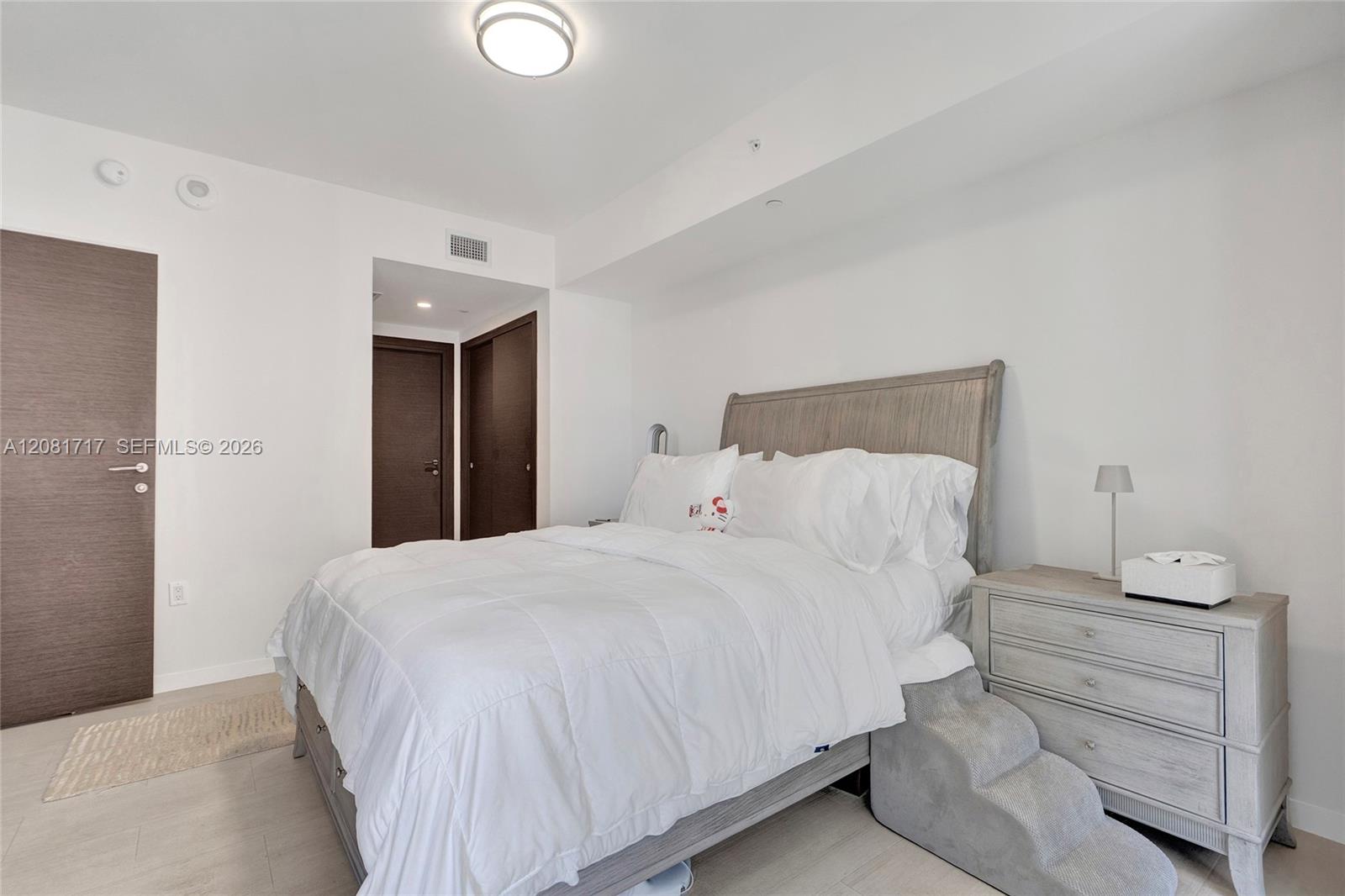 1000 Brickell Plz # 3105