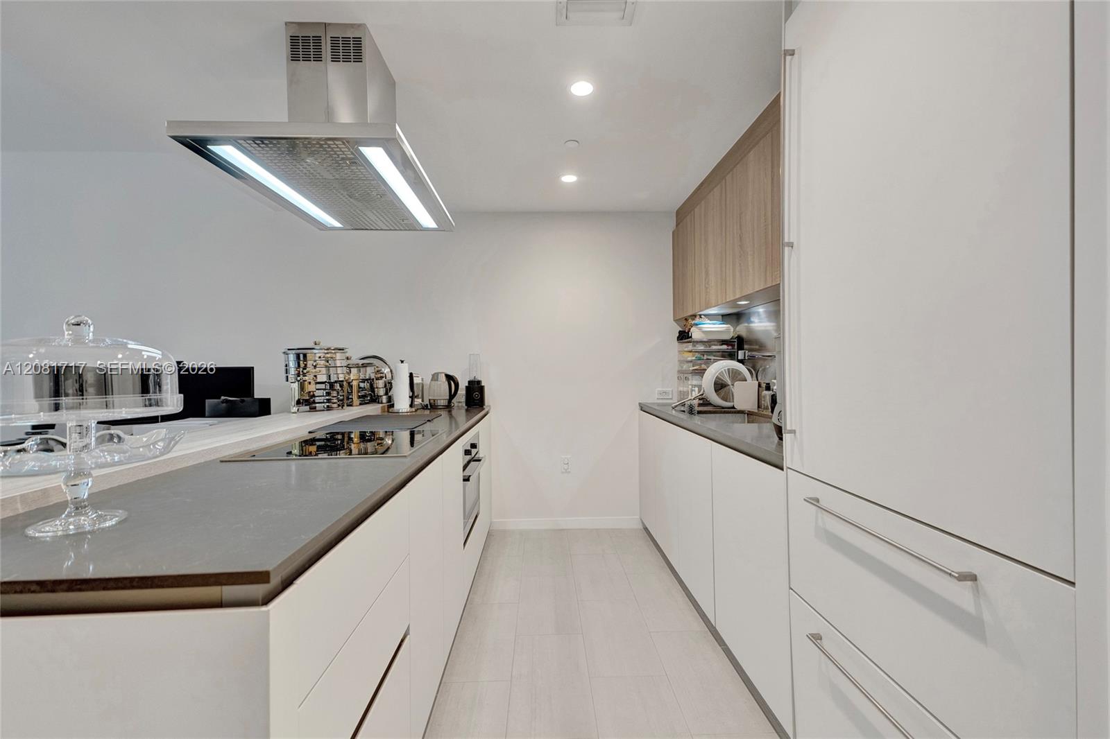 1000 Brickell Plz # 3105
