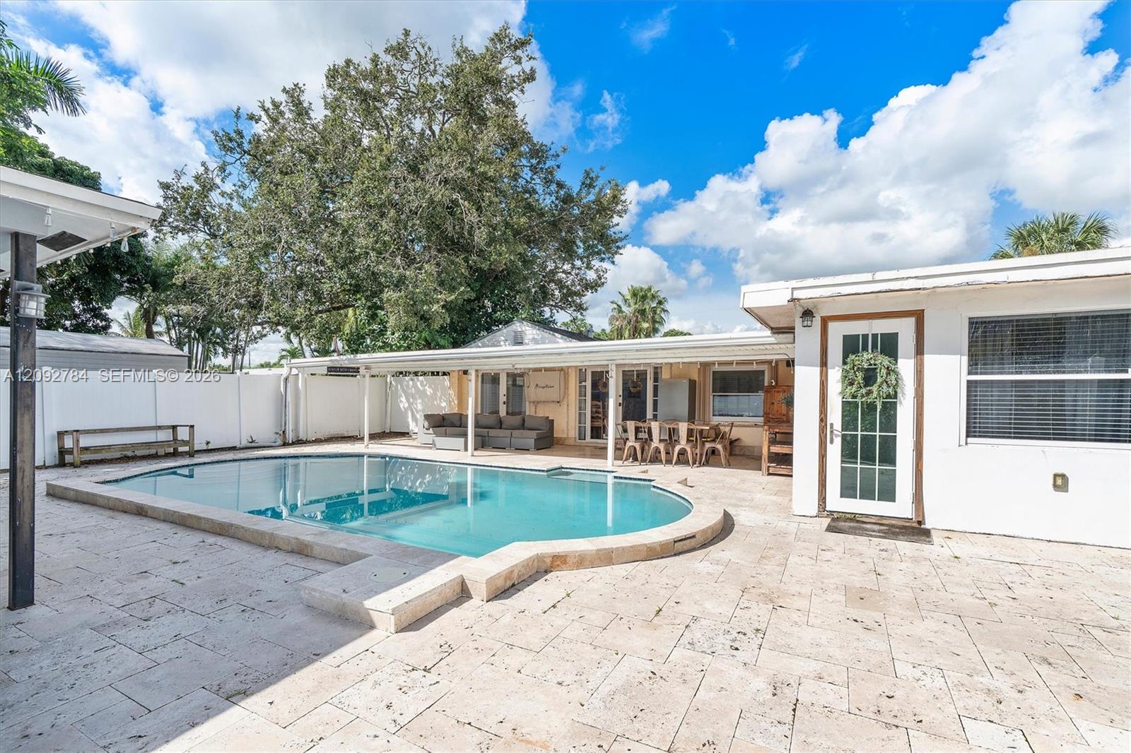 4716 SW 34th Ter