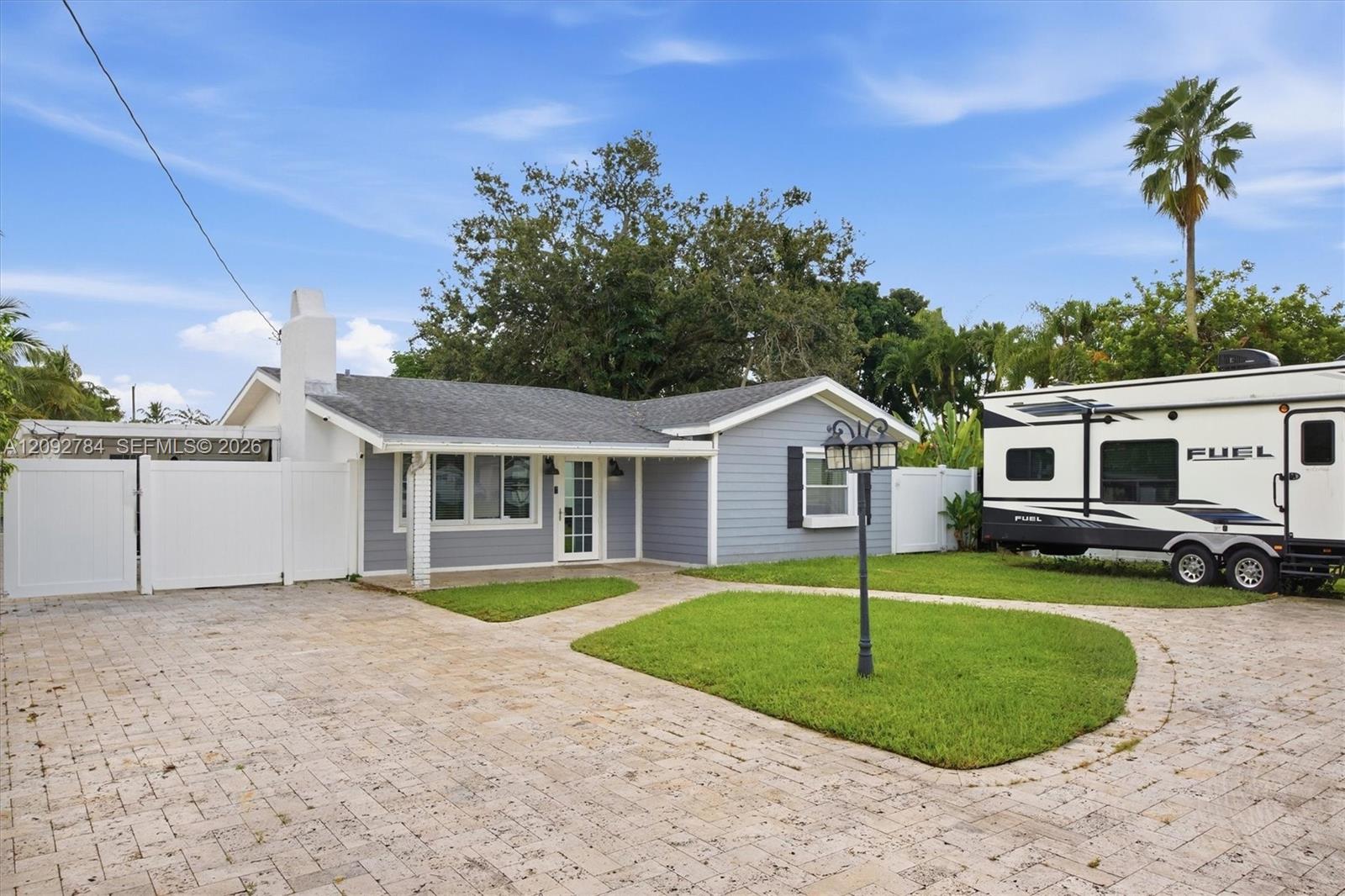 4716 SW 34th Ter