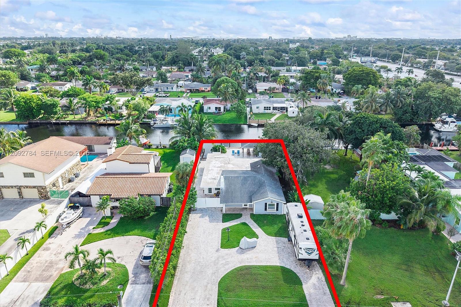 4716 SW 34th Ter