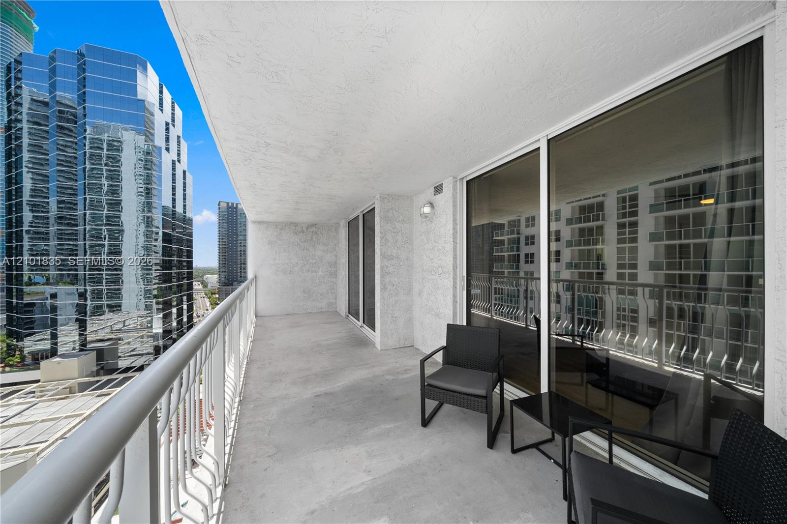 1200 Brickell Bay Dr # 1907