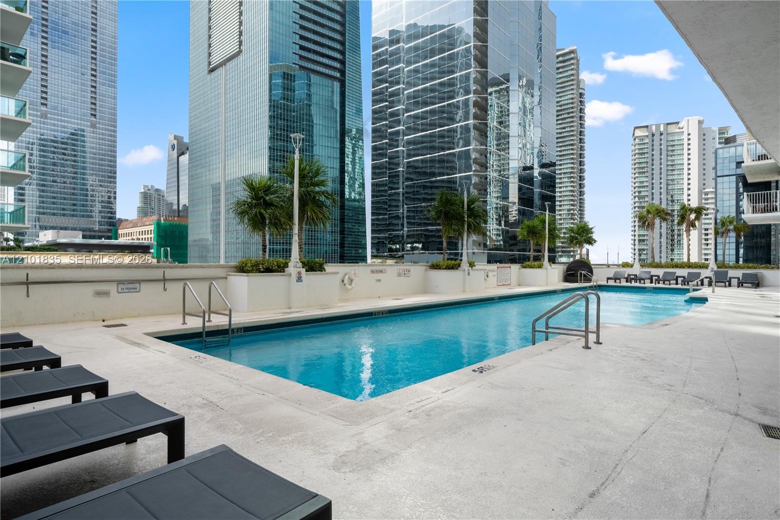 1200 Brickell Bay Dr # 1907