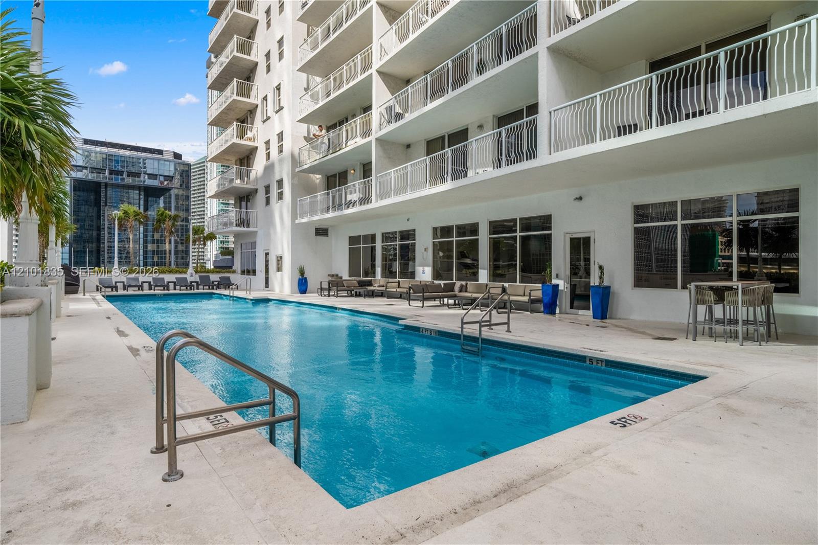 1200 Brickell Bay Dr # 1907