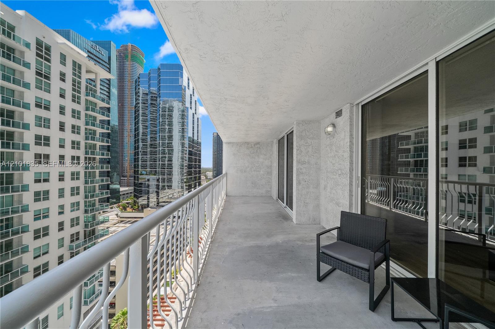 1200 Brickell Bay Dr # 1907