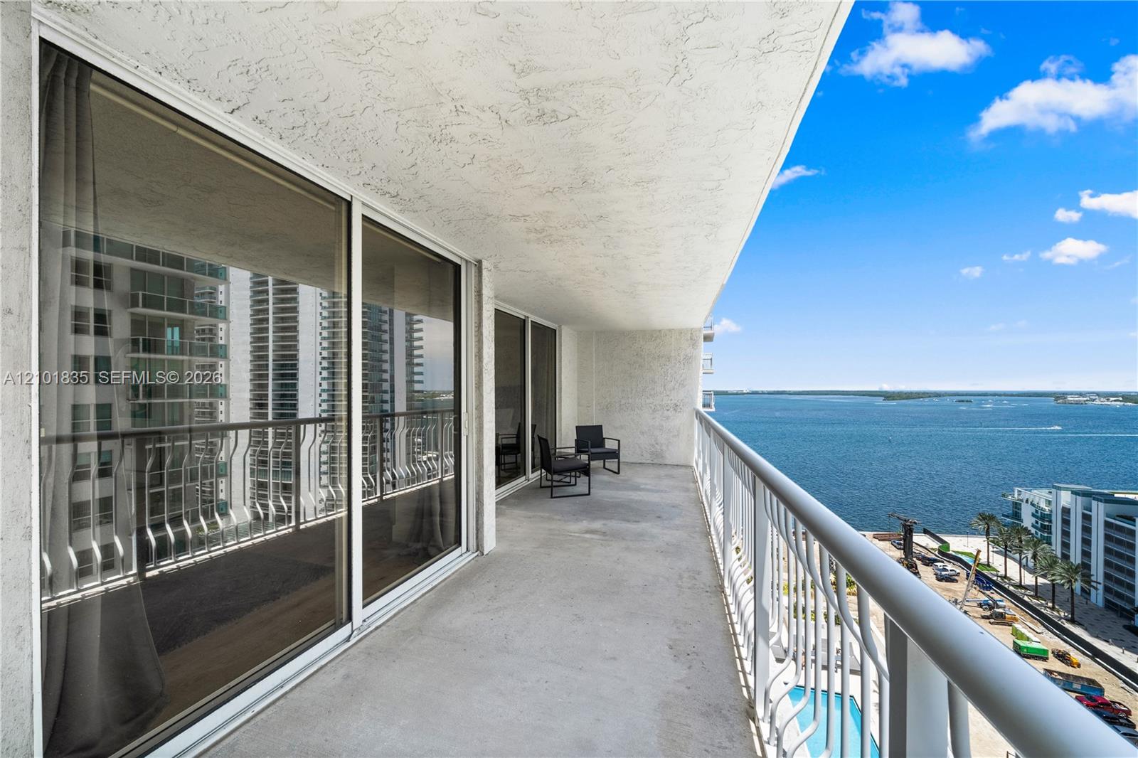 1200 Brickell Bay Dr # 1907