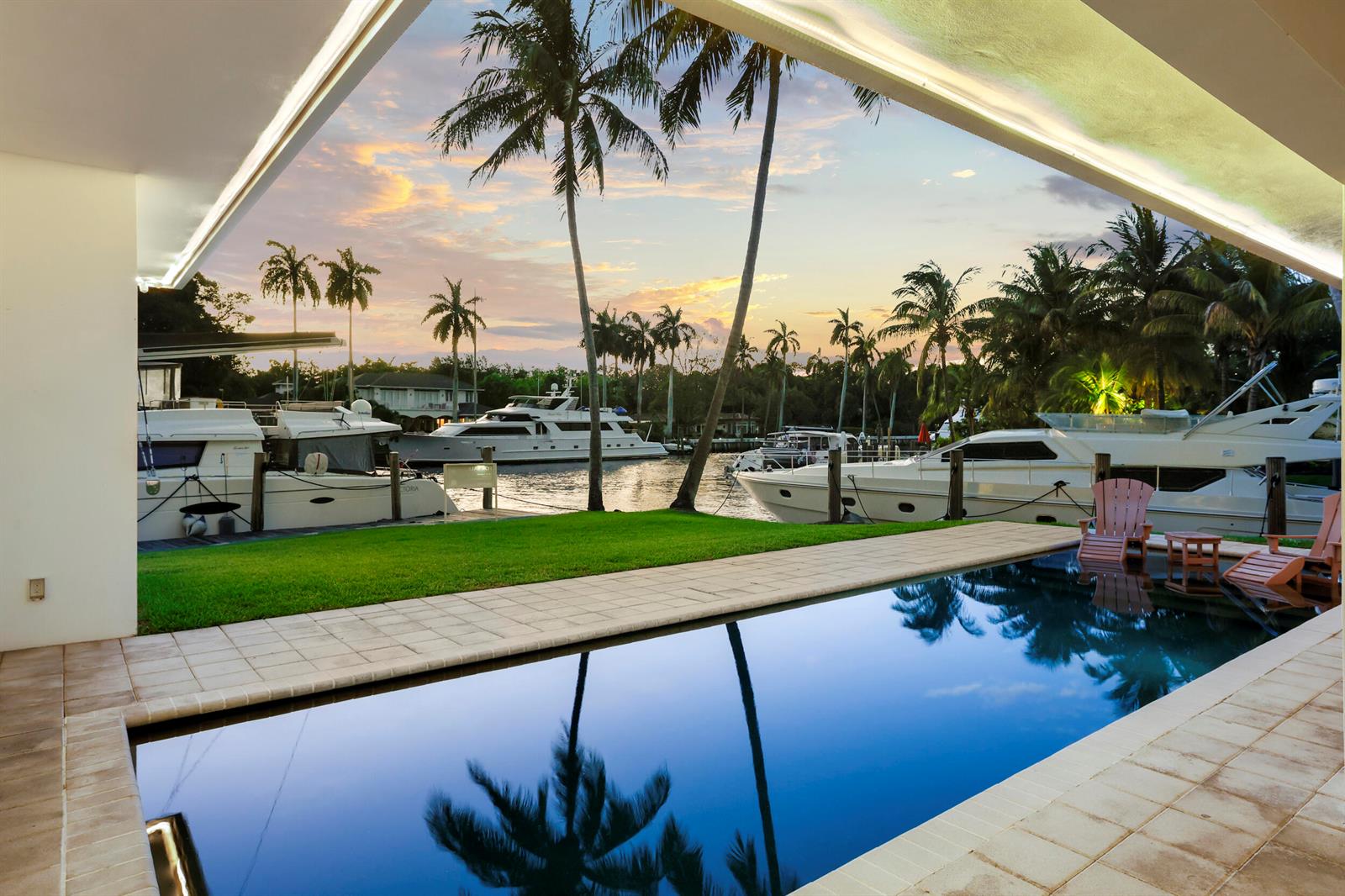 1321 Tangelo Isle