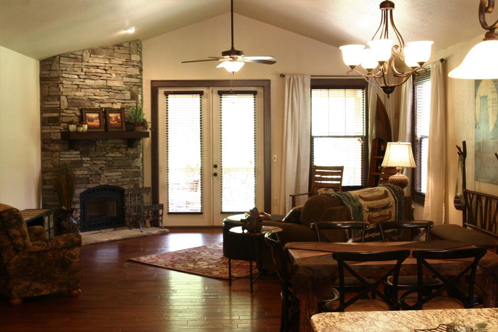 81 S. Sundrops Trail