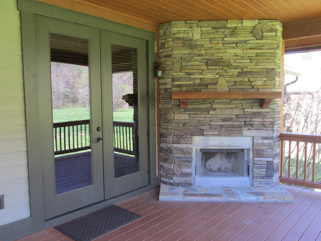 81 S. Sundrops Trail