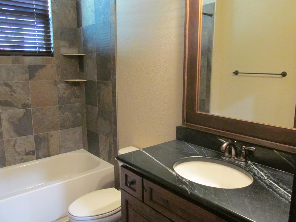 81 S. Sundrops Trail