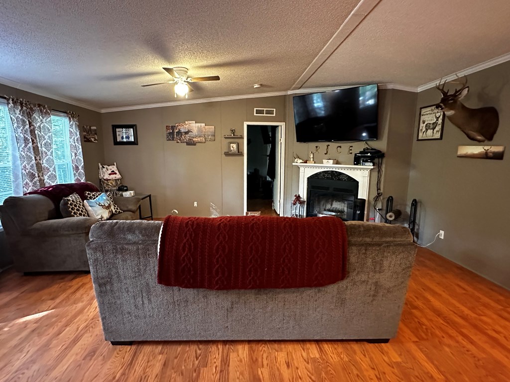 48 Running Water Circle