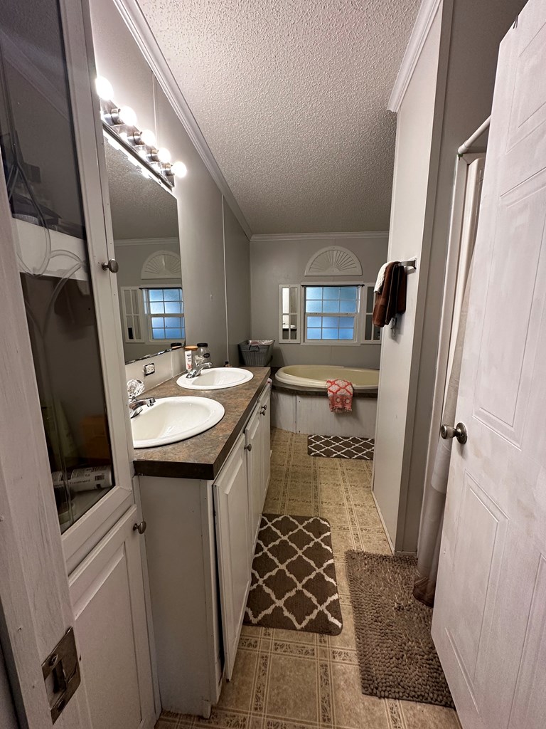 48 Running Water Circle