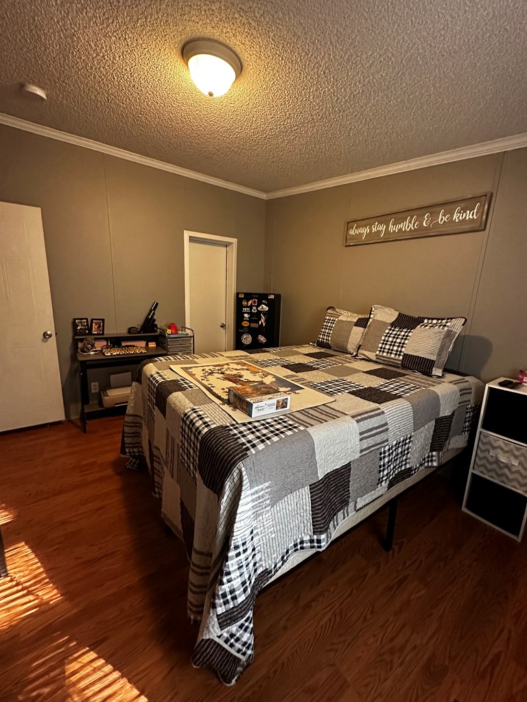 48 Running Water Circle