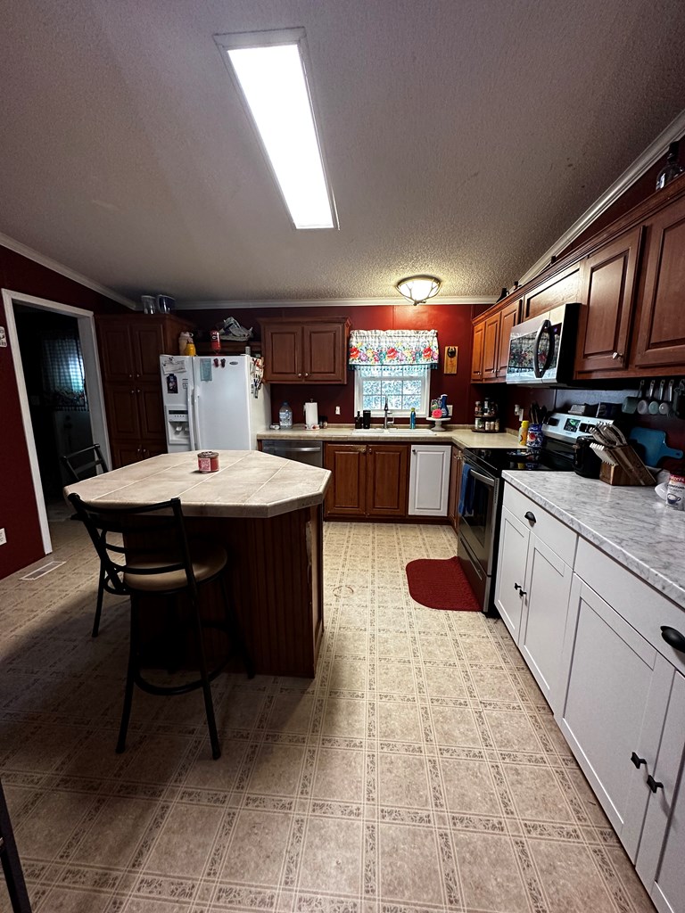 48 Running Water Circle