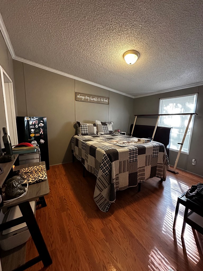 48 Running Water Circle