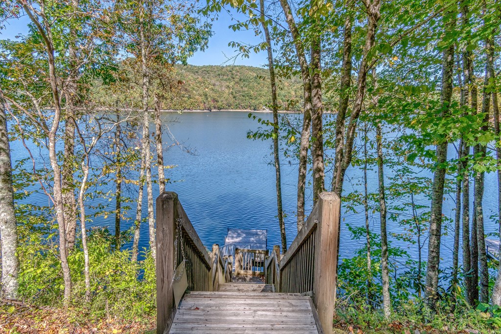 51 Mount Mariah Rd