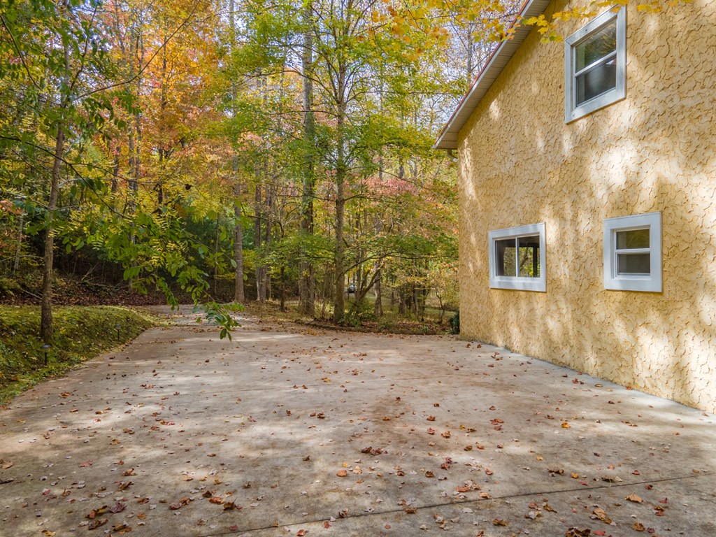 110 Ruby Ridge Road