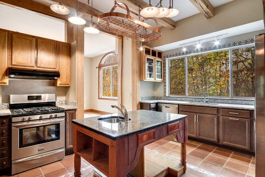 110 Ruby Ridge Road