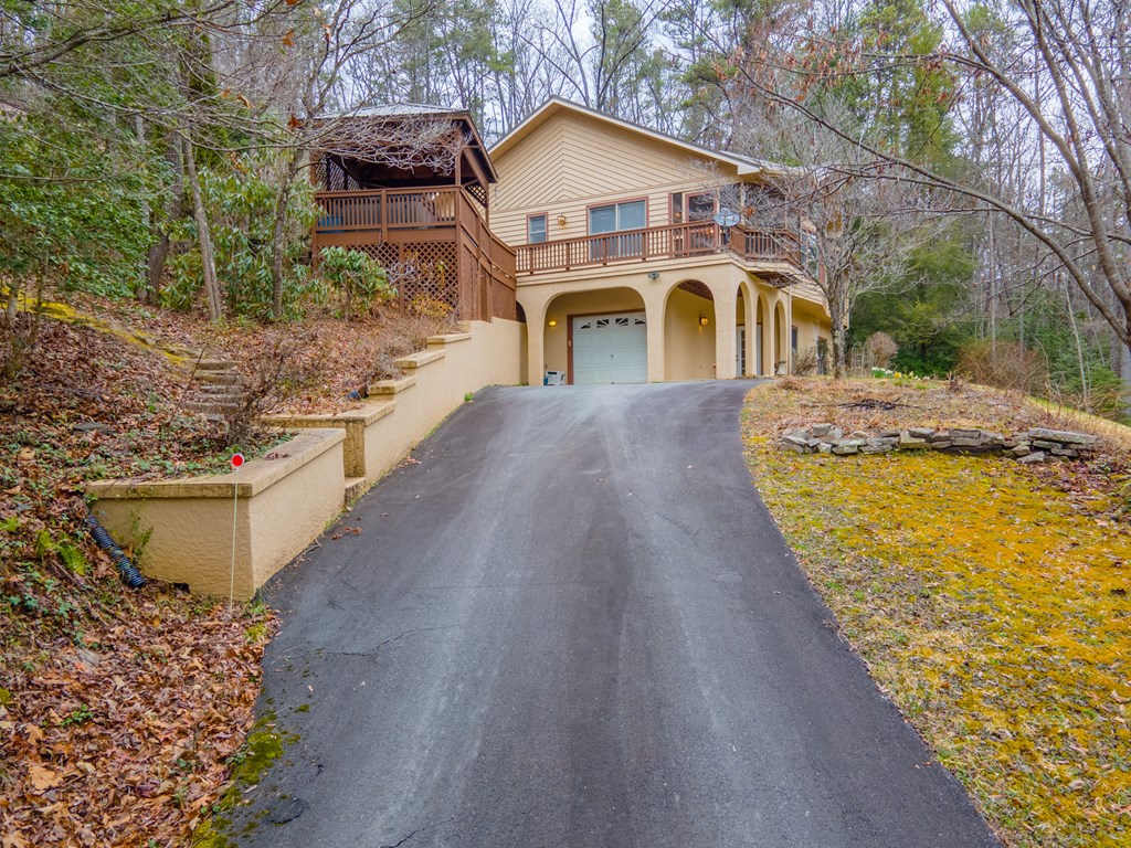 455 Duckback Trail