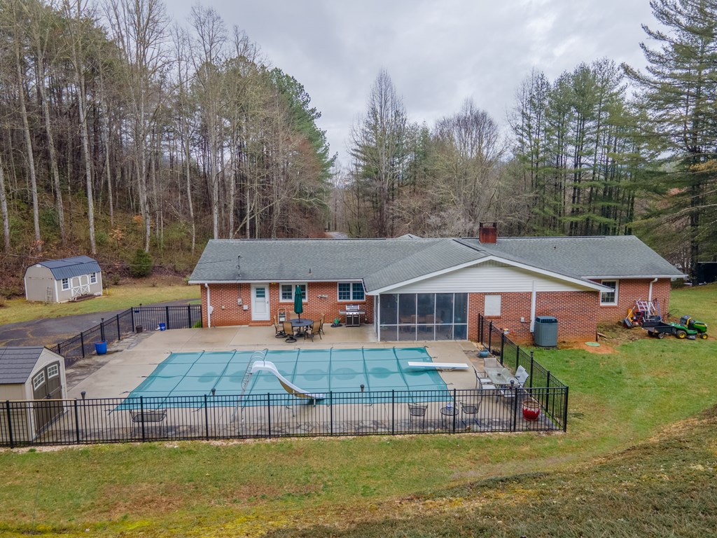 256 Mistletoe Lane