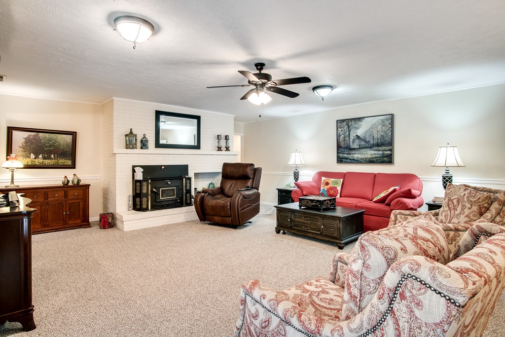 256 Mistletoe Lane