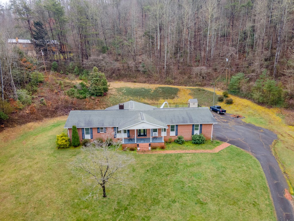 256 Mistletoe Lane