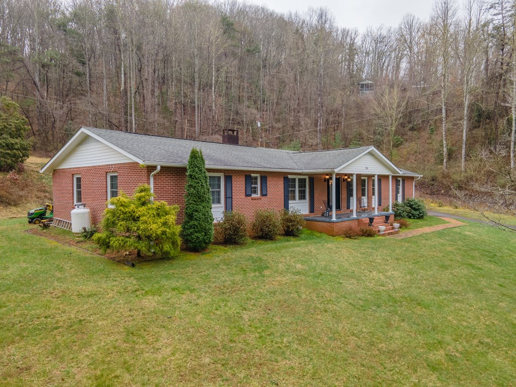256 Mistletoe Lane