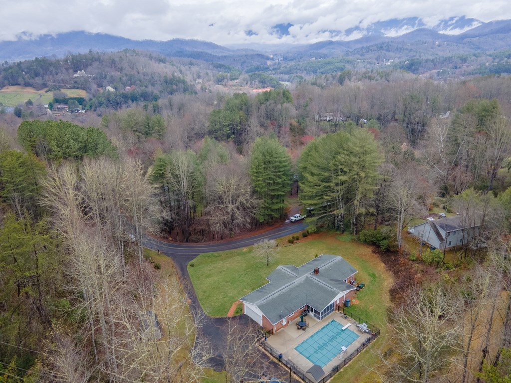 256 Mistletoe Lane