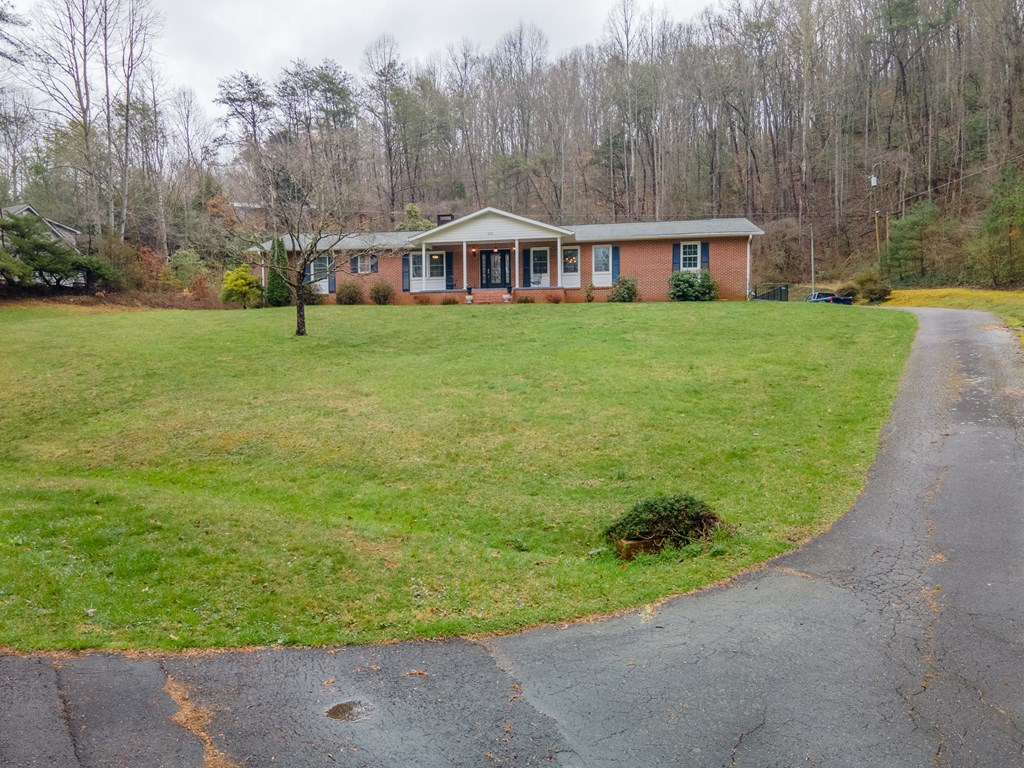 256 Mistletoe Lane