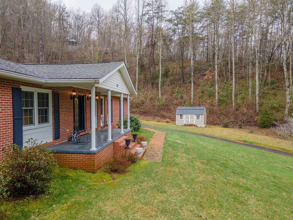 256 Mistletoe Lane