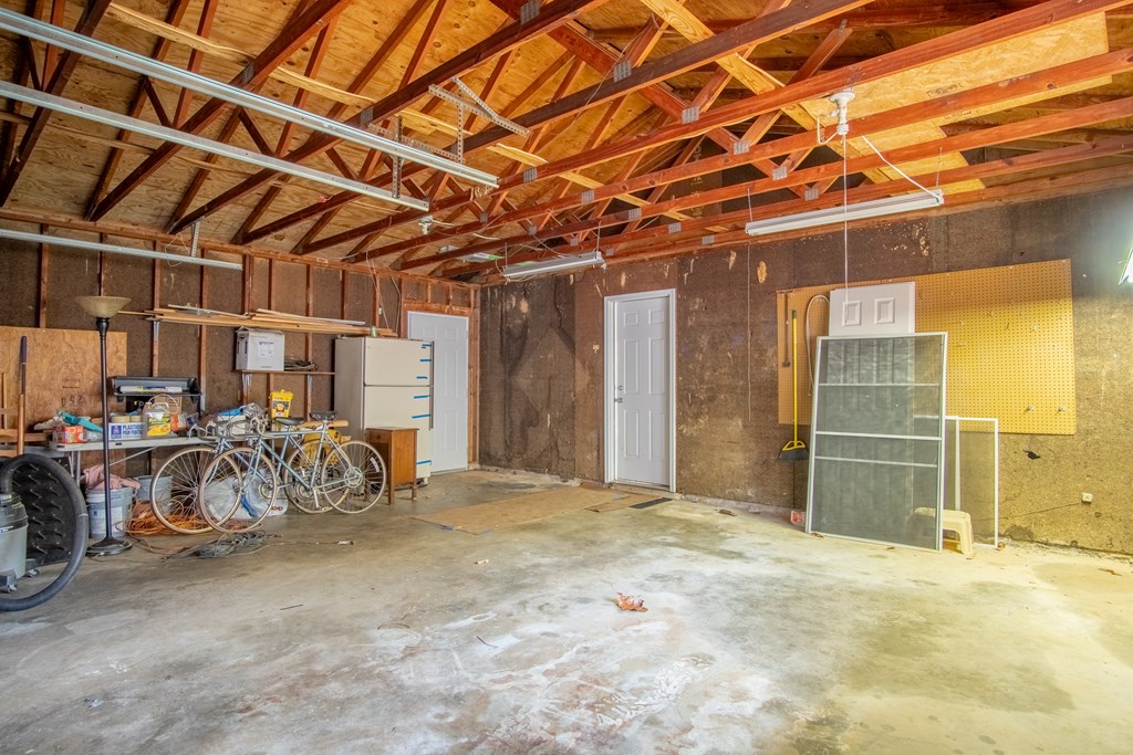 1296 N Country Club Dr