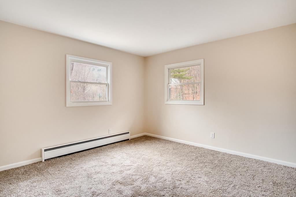 1296 N Country Club Dr