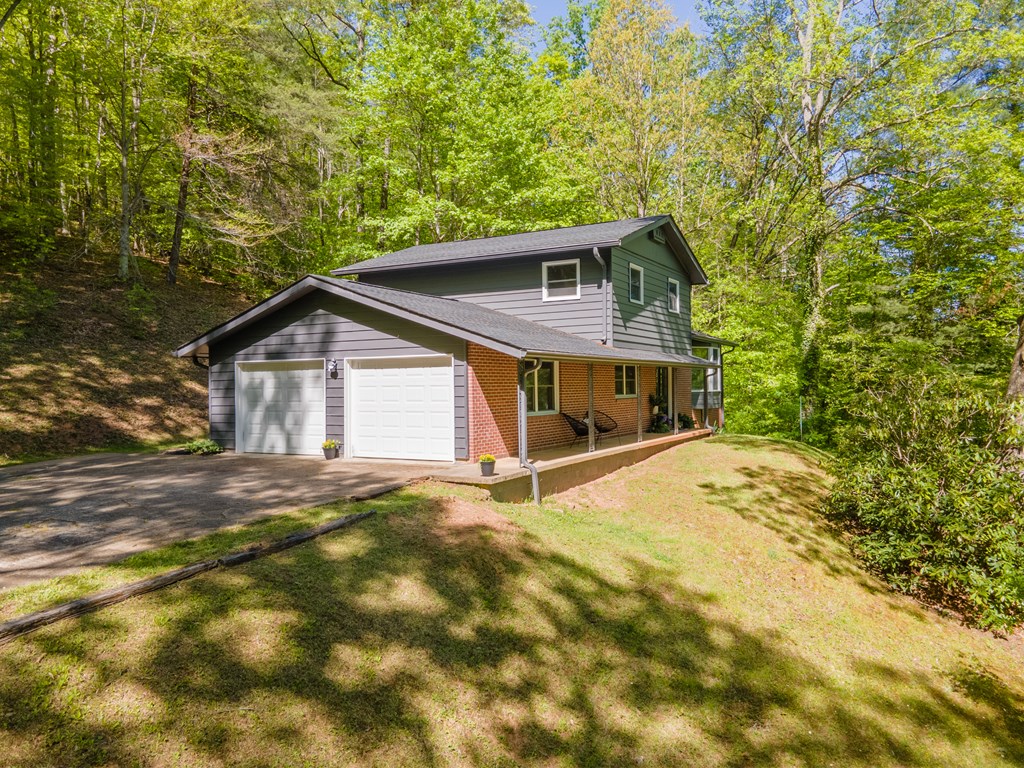 1296 N Country Club Dr